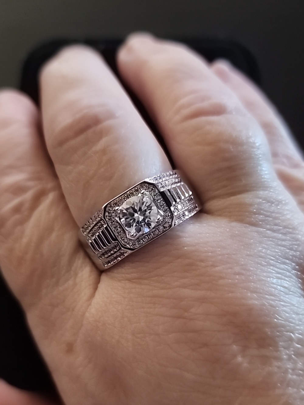 Men's Rhodium-plated Ring with Central Moissanite Stone - Size 12